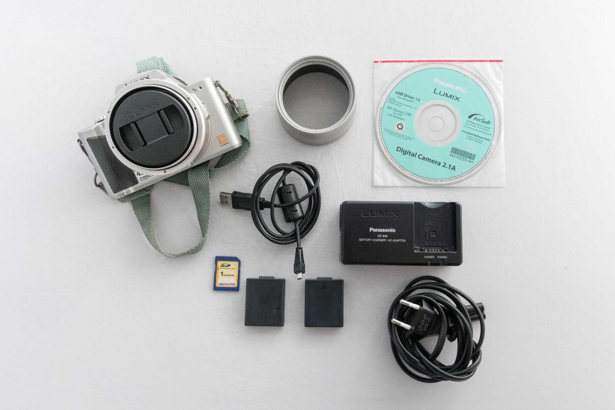 Kultowy aparat cyfrowy Panasonic LUMIX DMC-FZ10 komplet
