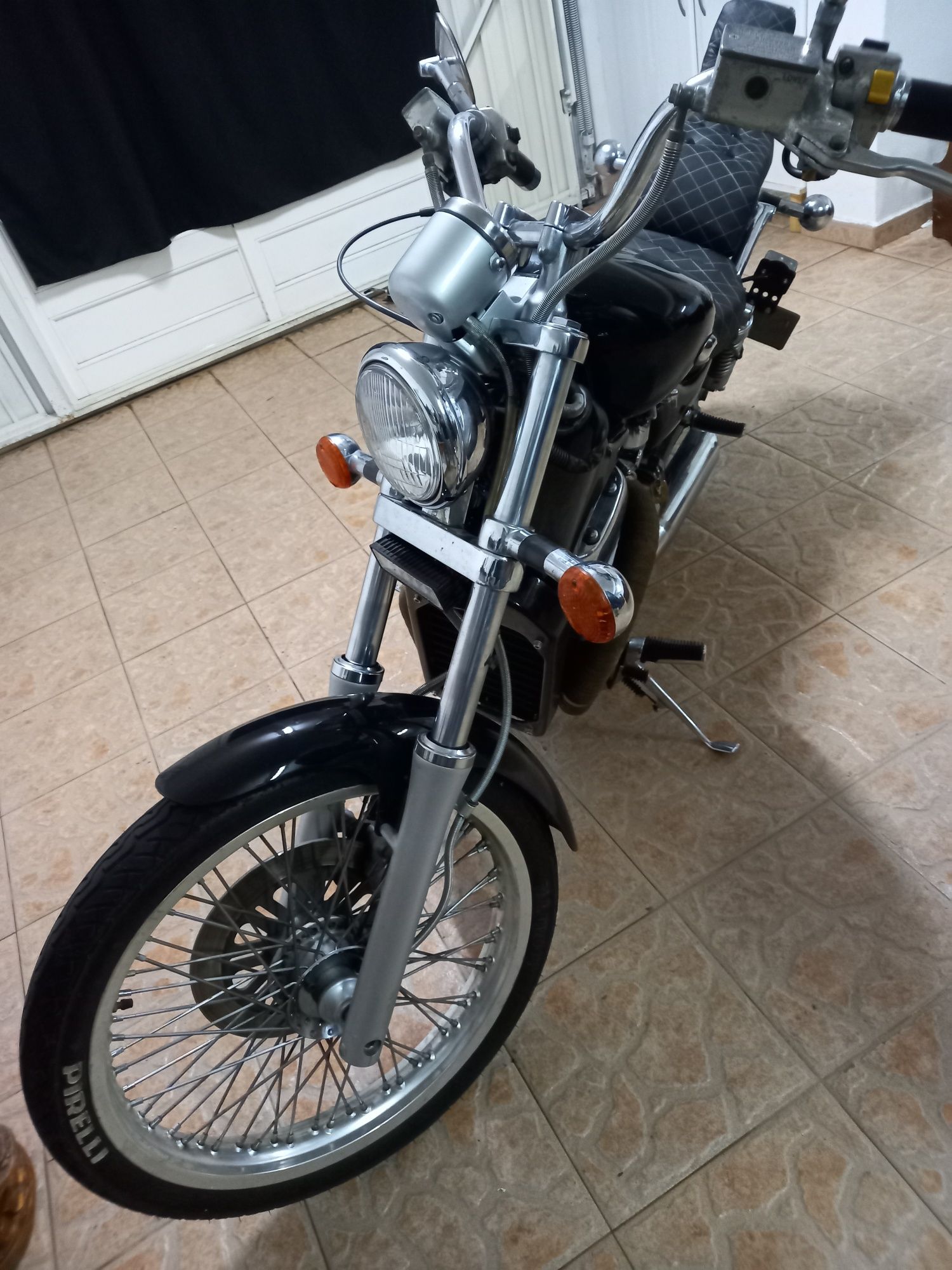 Suzuki Intruder 800cc