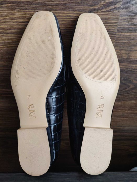 Лоферы Zara р. 37, стелька 24,5 см. под крокодилову кожу, новые