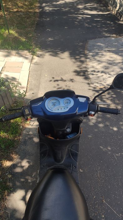 Скутер Keeway Huricane