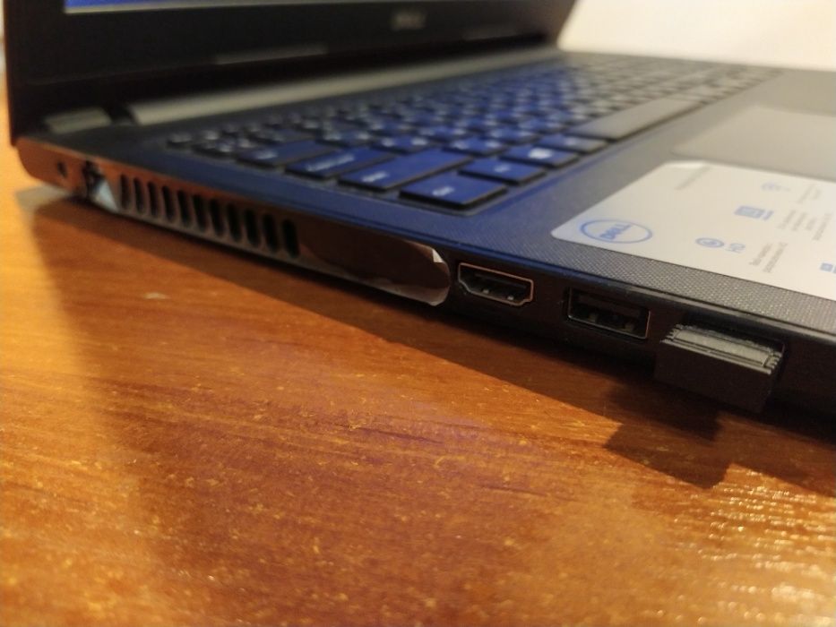 Ноутбук Dell 3567 (ОЗУ 16gb, Radeon R5 2Gb, SSD 512gb, Intel i3)