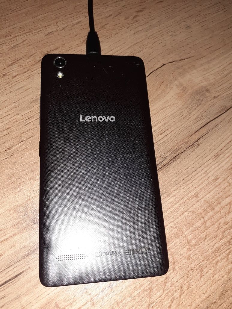 Телефон Lenovo A6010 потребує заміни екрана