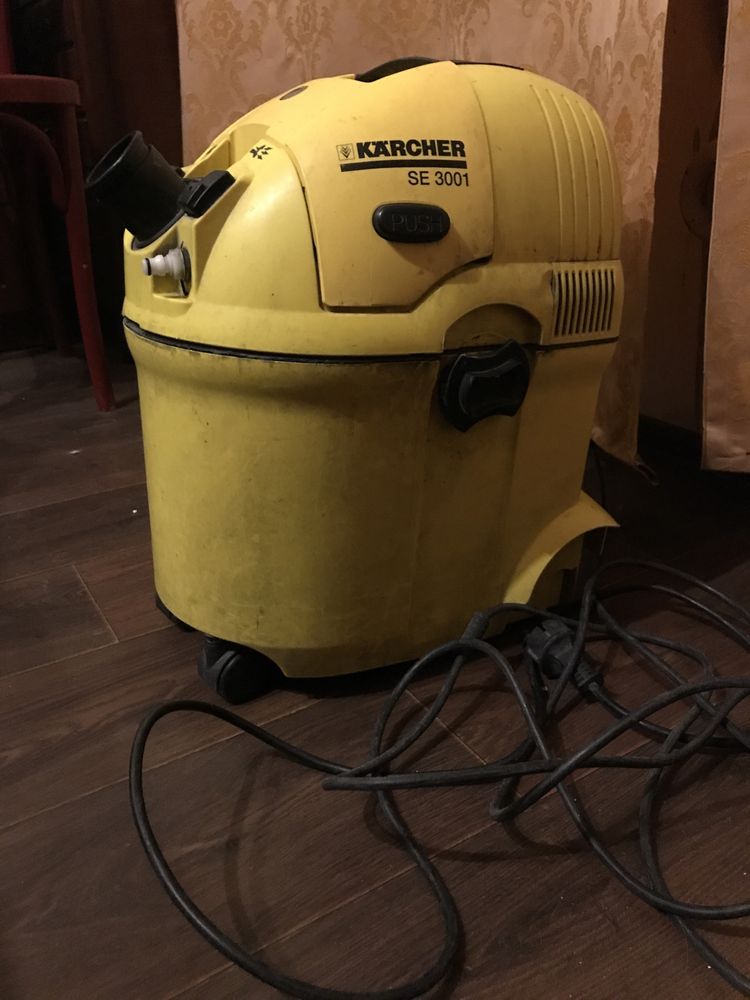 Моющий пылесос Karcher SE3001