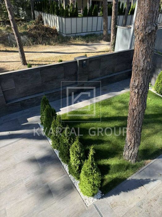 Будинок площею 200м2 на 10 сотках. Р-н "Бистро Пекаря" (Тоскани)