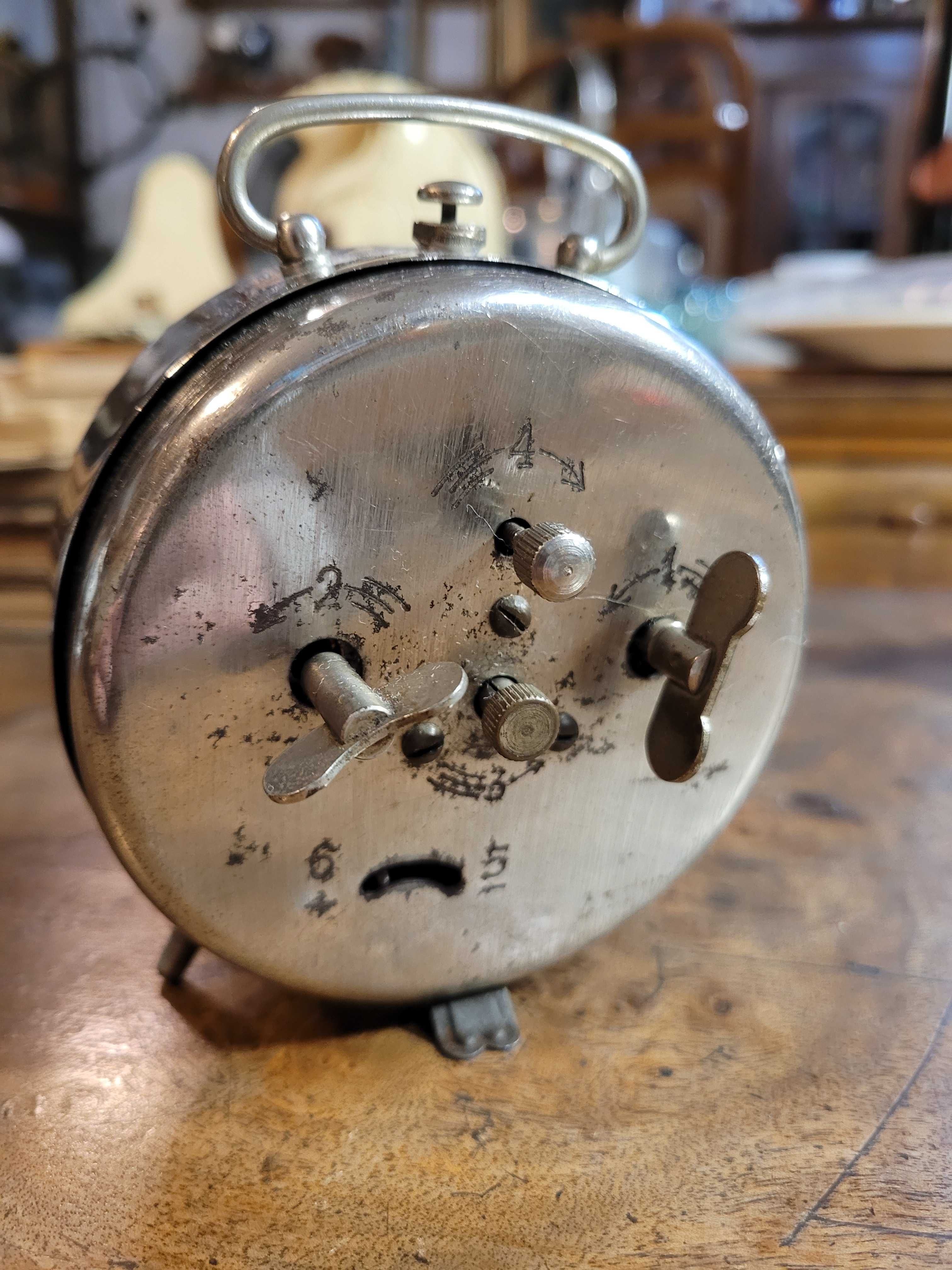 Stary przedwojenny zegarek budzik Junghans
