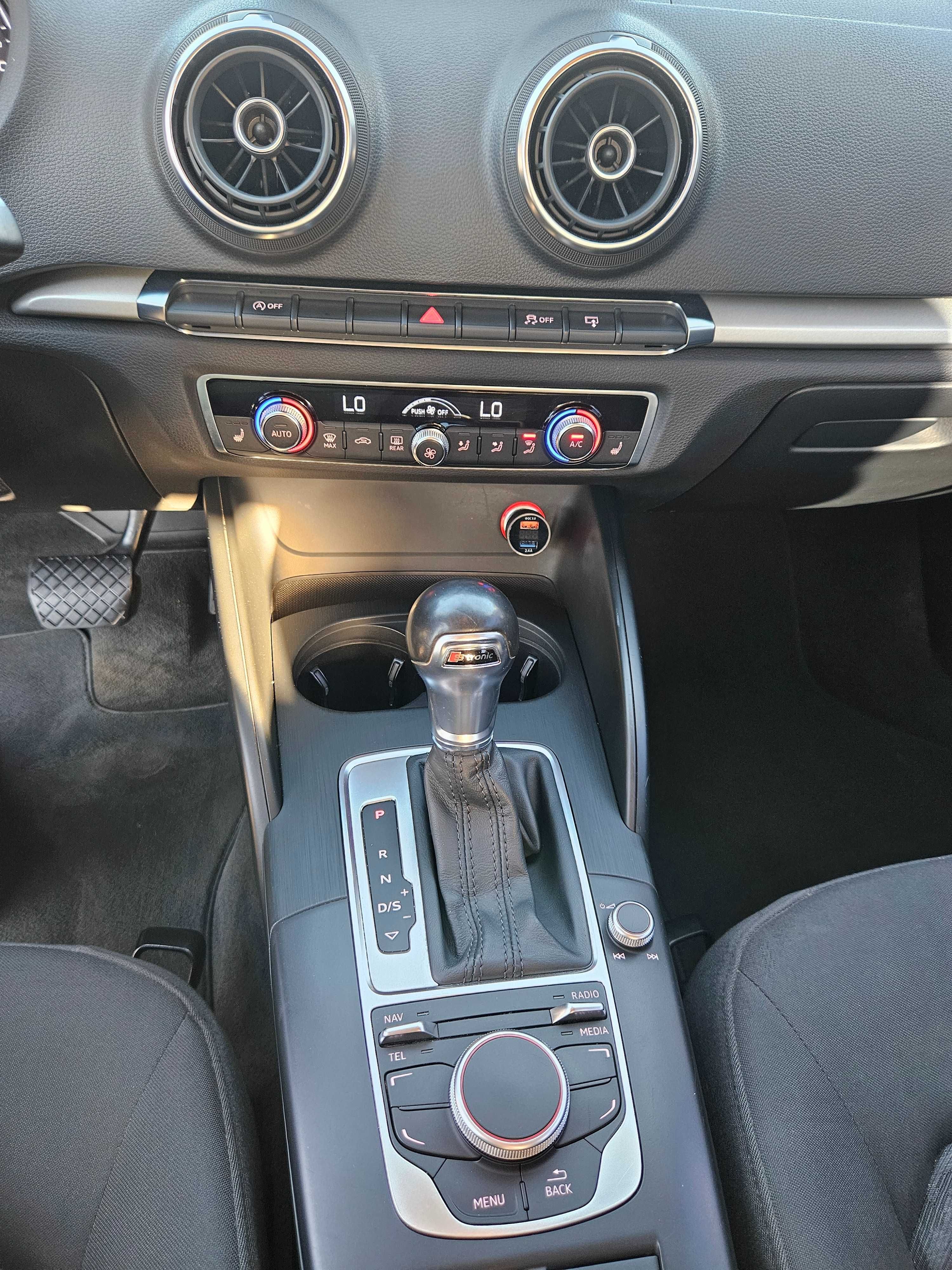 Audi A3, 2014 г. 1.6TDI, АКПП.