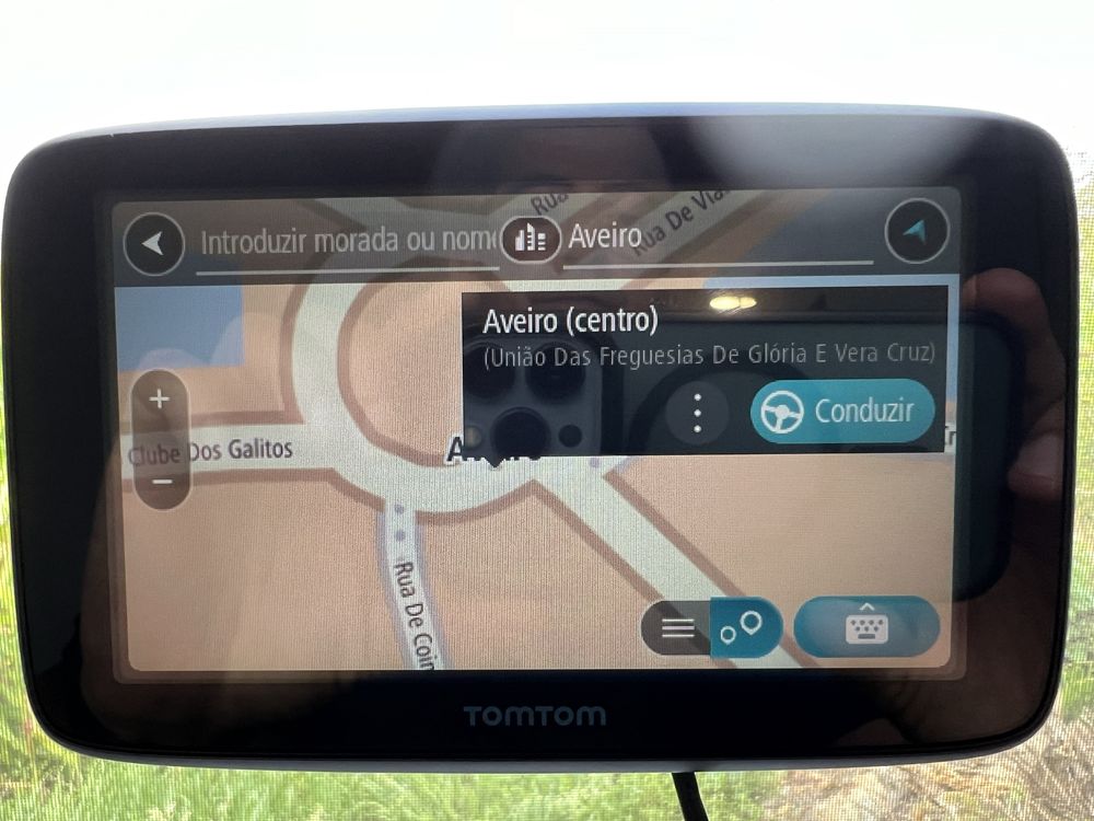 TomTom GO 5200 Wifi SatNav GPS Navigation Sat Nav Traffic World Map