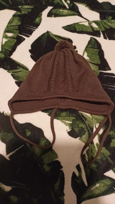 Czapka zimowa brązowa zawiazywana