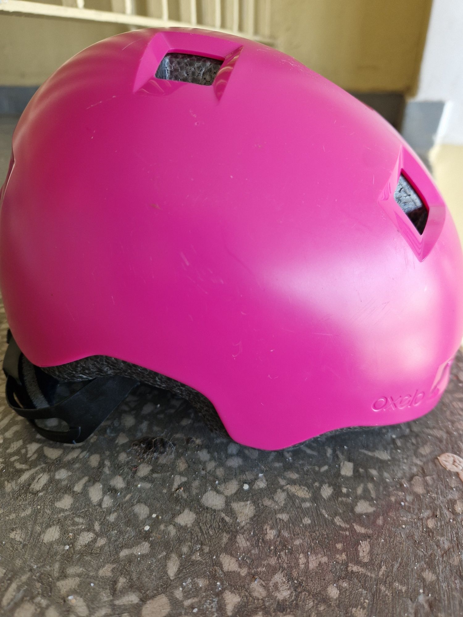 Różowy kask rowerowy dla dziewczynki Oxelo rozm S