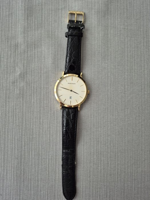 Годинник Romanson