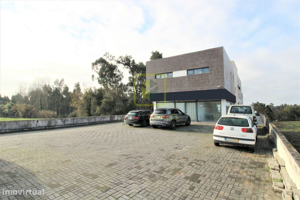 Loja para comprar, 123.3 m²