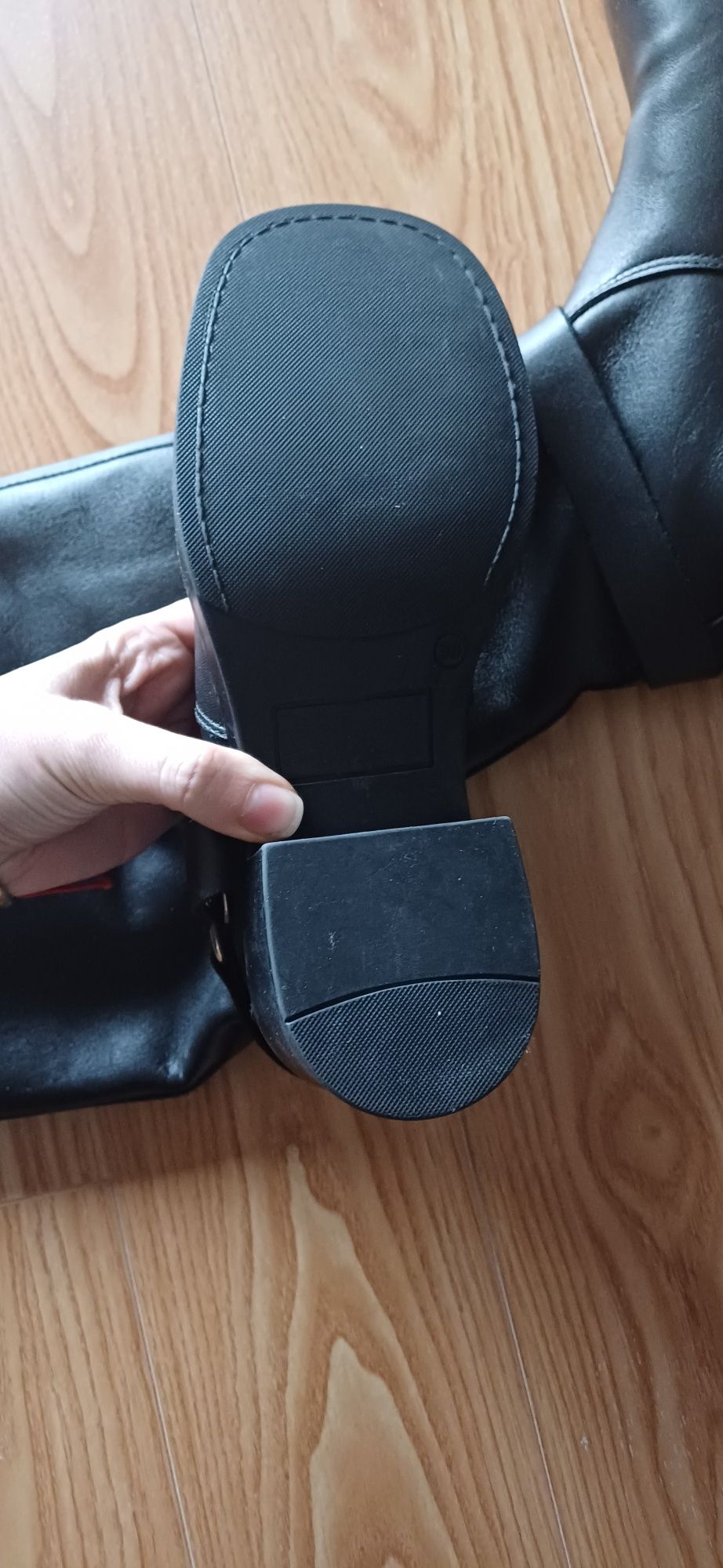 Botas em pele estilo motard tam.36
