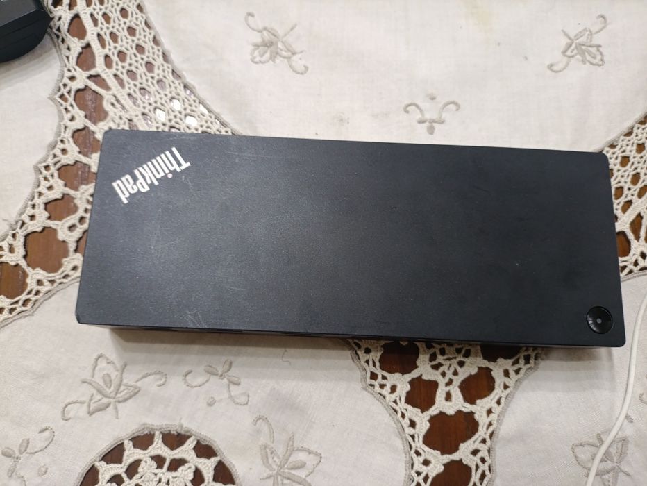 Base e complicador de portas  thinkPad