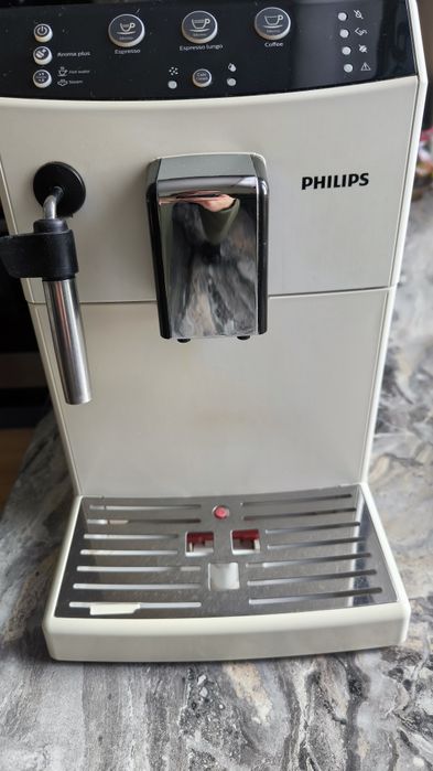 Automatyczny ekspres do kawy Philips HD8827.