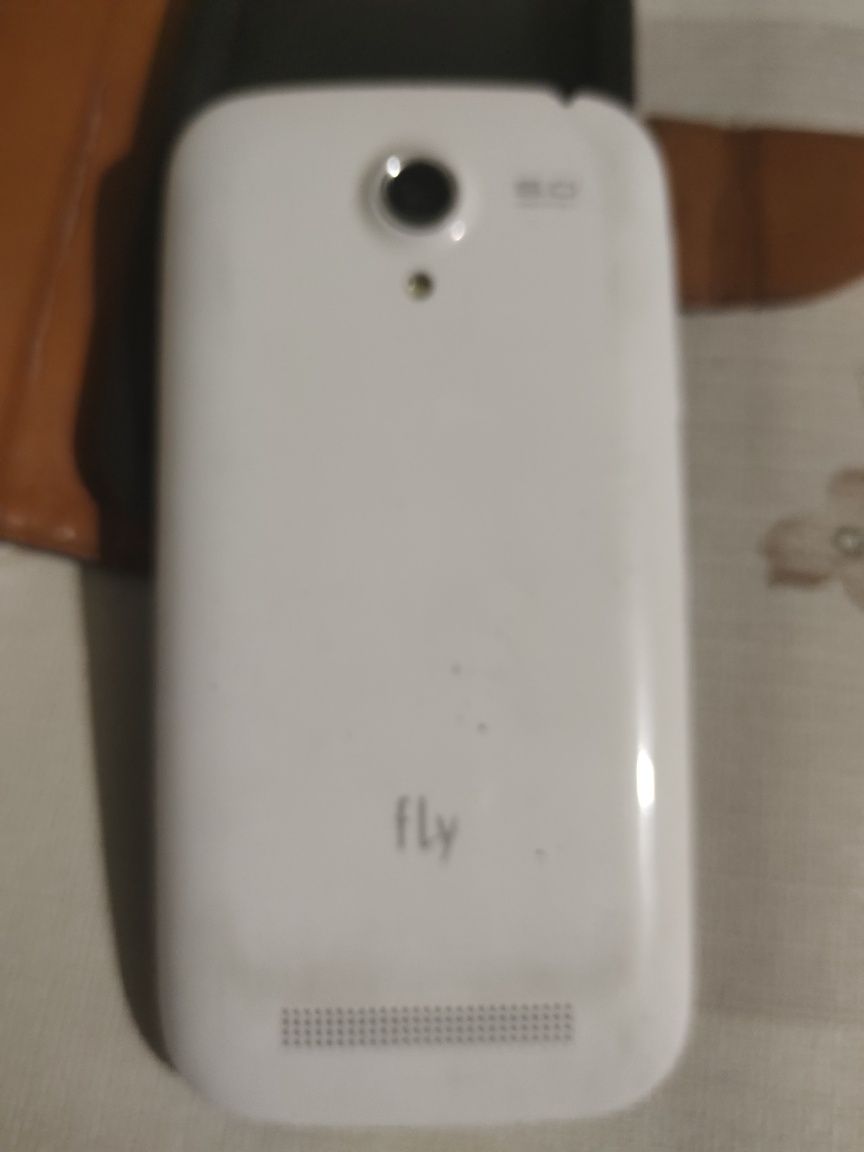 Телефон мобільний Fly iq4404