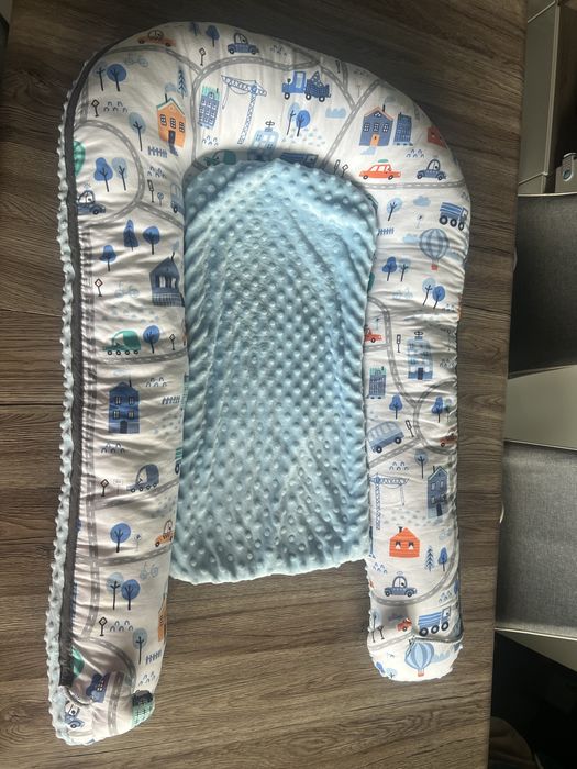 Kokon dwustronny dla niemowlaka + 6 poduszek do kompletu