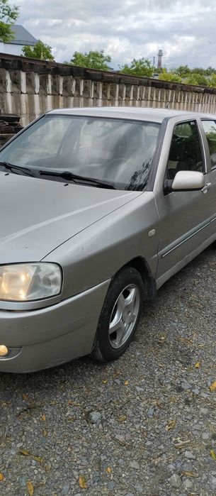 Авто повному ходу