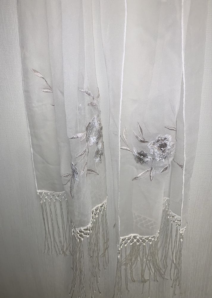 Шовковий шарф шовк з вишивкою 100 % шовк silk В ідеальному стані