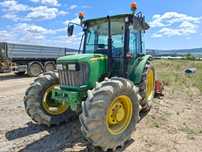 John Deere 5075E 4X4  John Deere 5075E 4X4