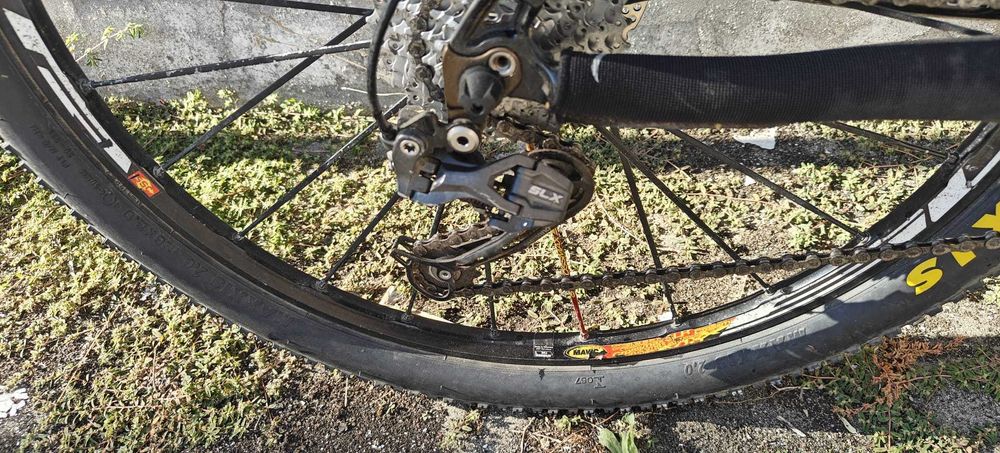 Bicicleta BTT Fuji