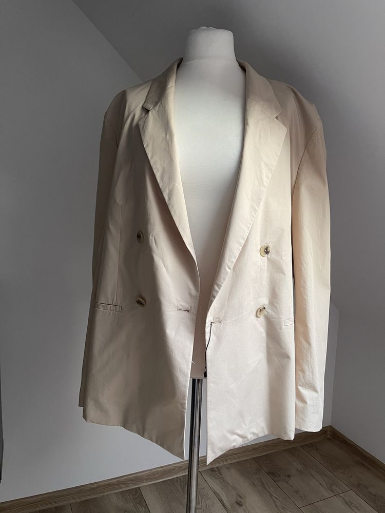 Beżowa marynarka dwurzędowa Zara r.52
