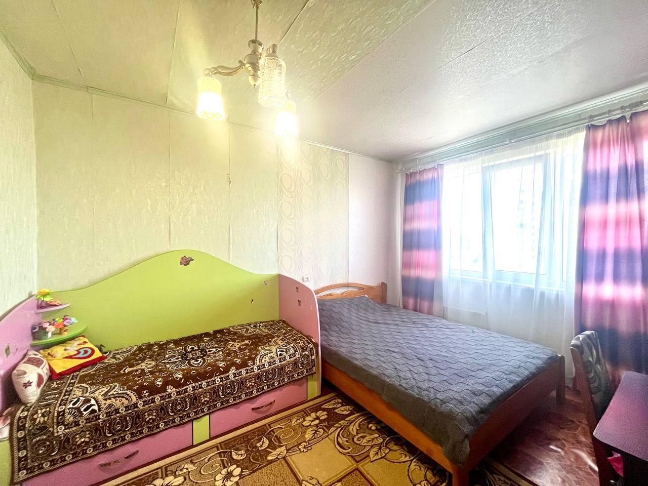 Продам 3-кім. квартиру на Олексіївці, пр. Перемоги, 48, М Перемога