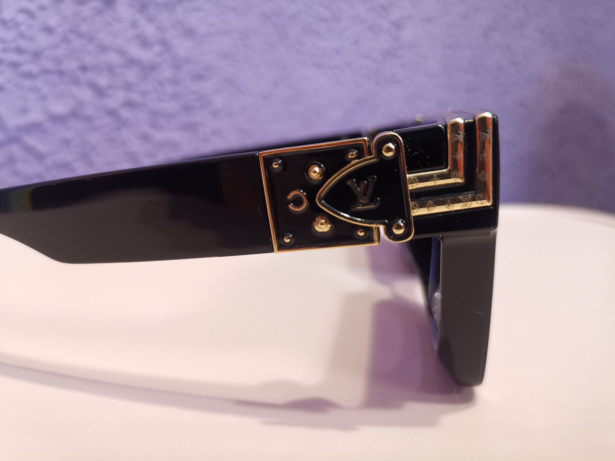 Okulary czarne przeciwsłoneczne złote lv louis vuitton