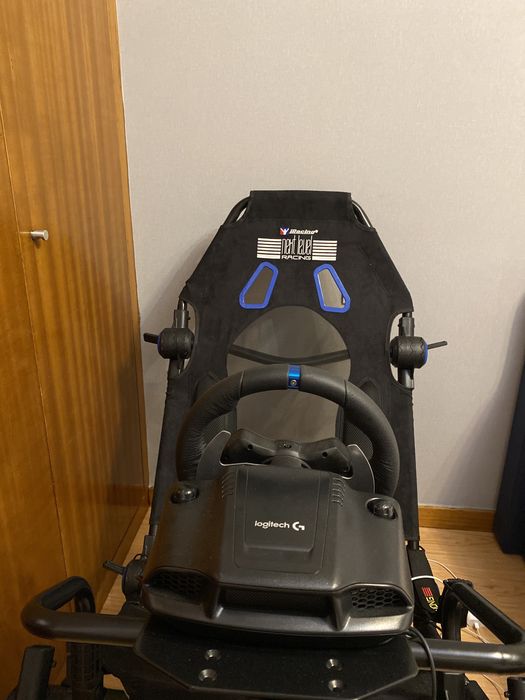 Cockpit Next Level Racing  com volante