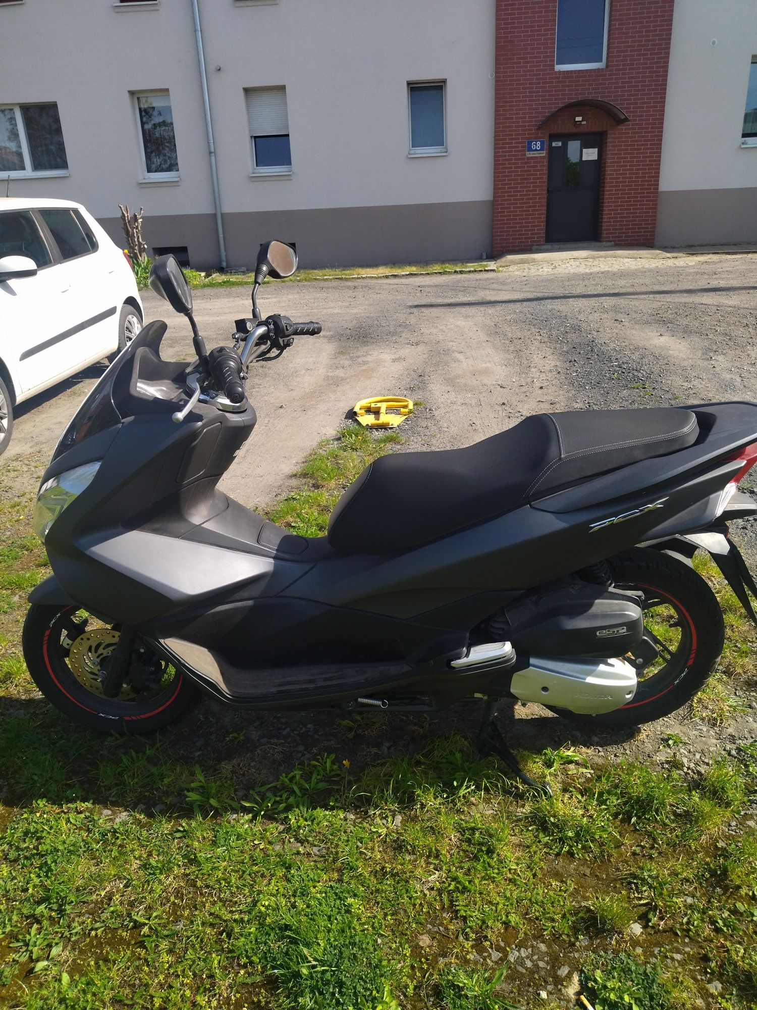 Skuter Honda 125 PCX