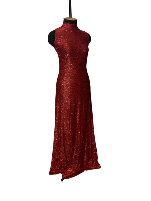 Платье красное