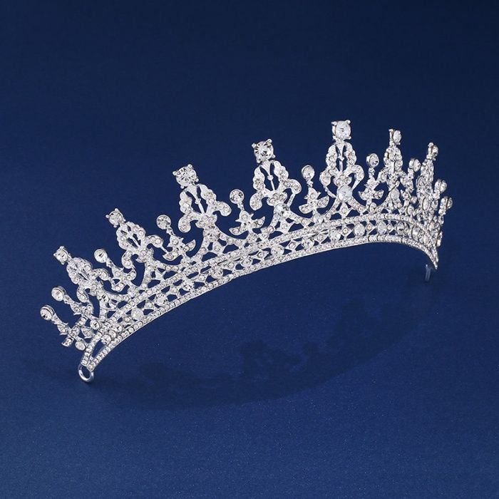 Tiaras Coroas travesas para Noivas Rossy Noivas. *Santarém*