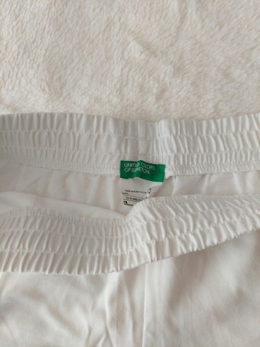 Calções brancos da Benetton 13-14 anos