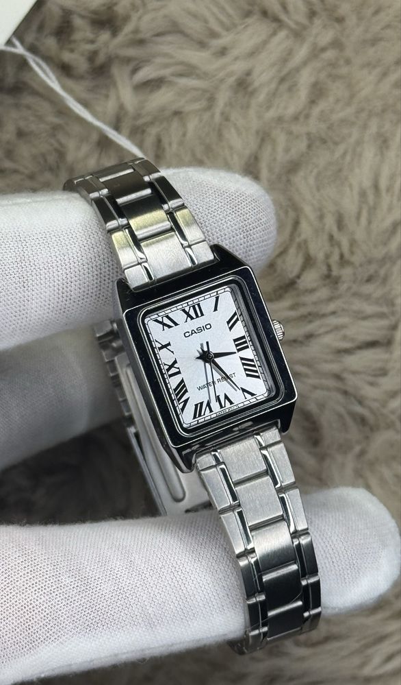 Годинник жіночий  Casio LTP-V0O7D-7B Оригінал Гарантія Часы