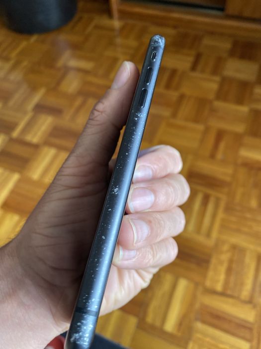 iPhone 11 Preto 64 GB