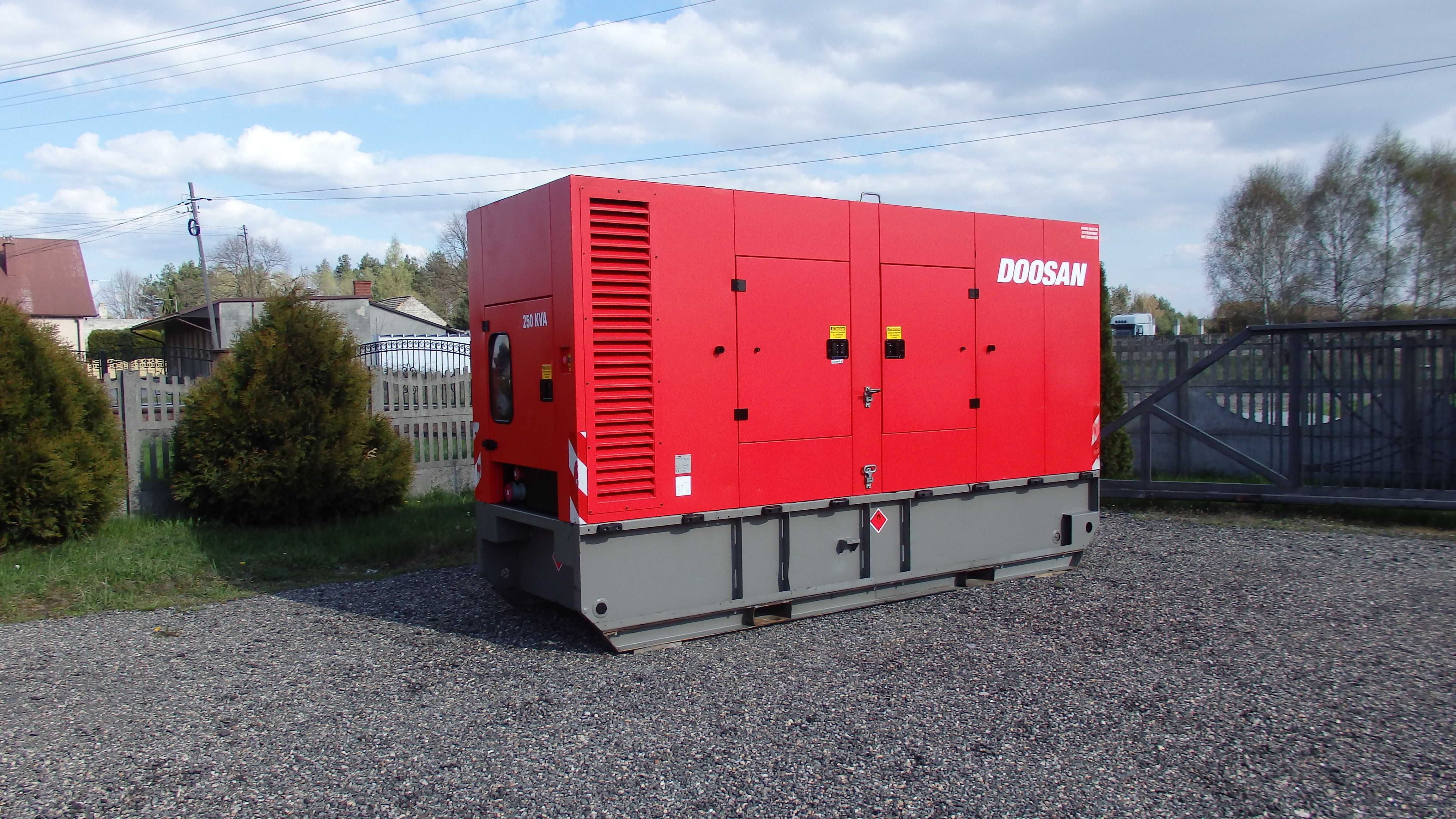 Agregat Prądotwórczy DOOSAN 255KVA CUMMINS