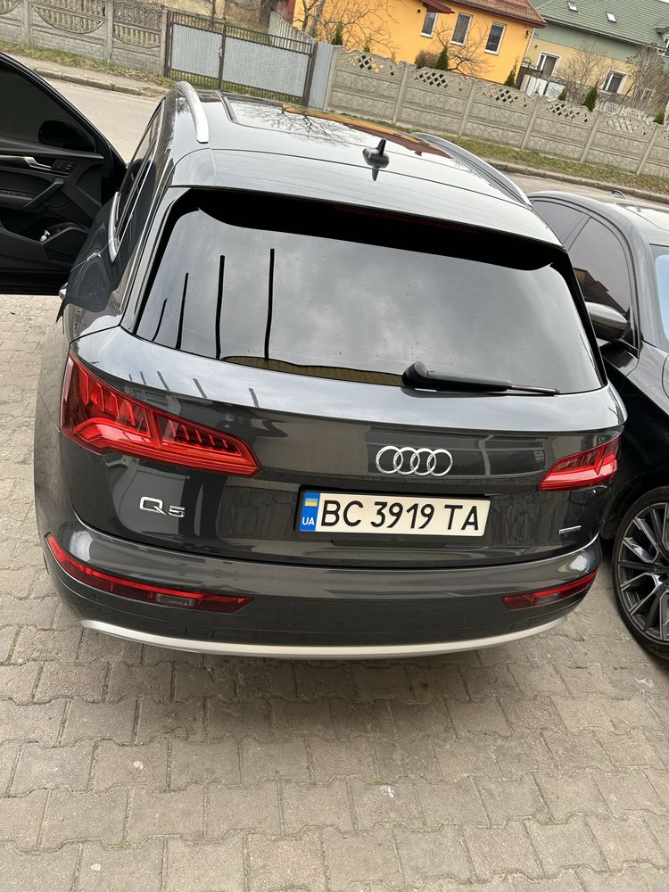 Audi q5 2019рік