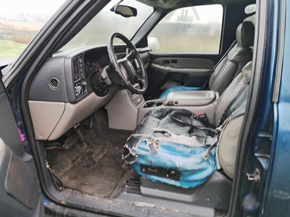 Chevrolet Tahoe gmt800 5,3 chrupek