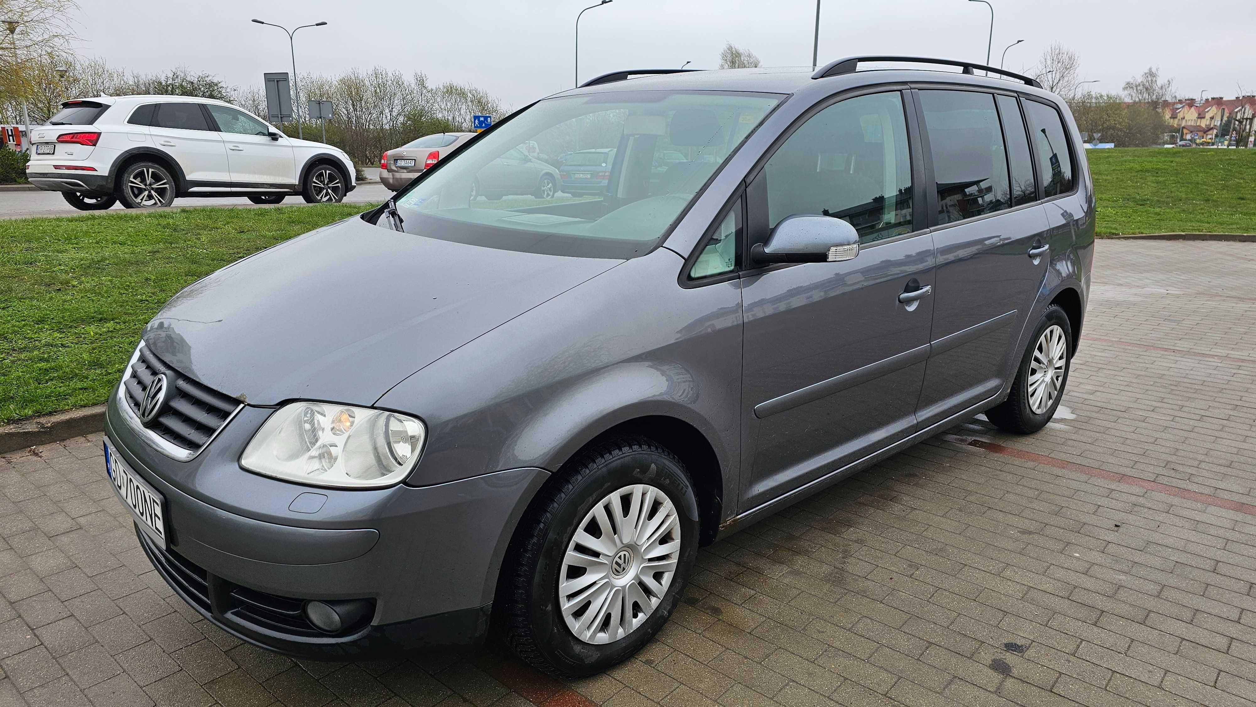 VW TOURAN 1.6 MPI rok2006 7-osobowy