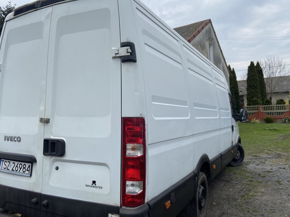 Bus dostawczy Iveco Daily 2.3 D 115KM