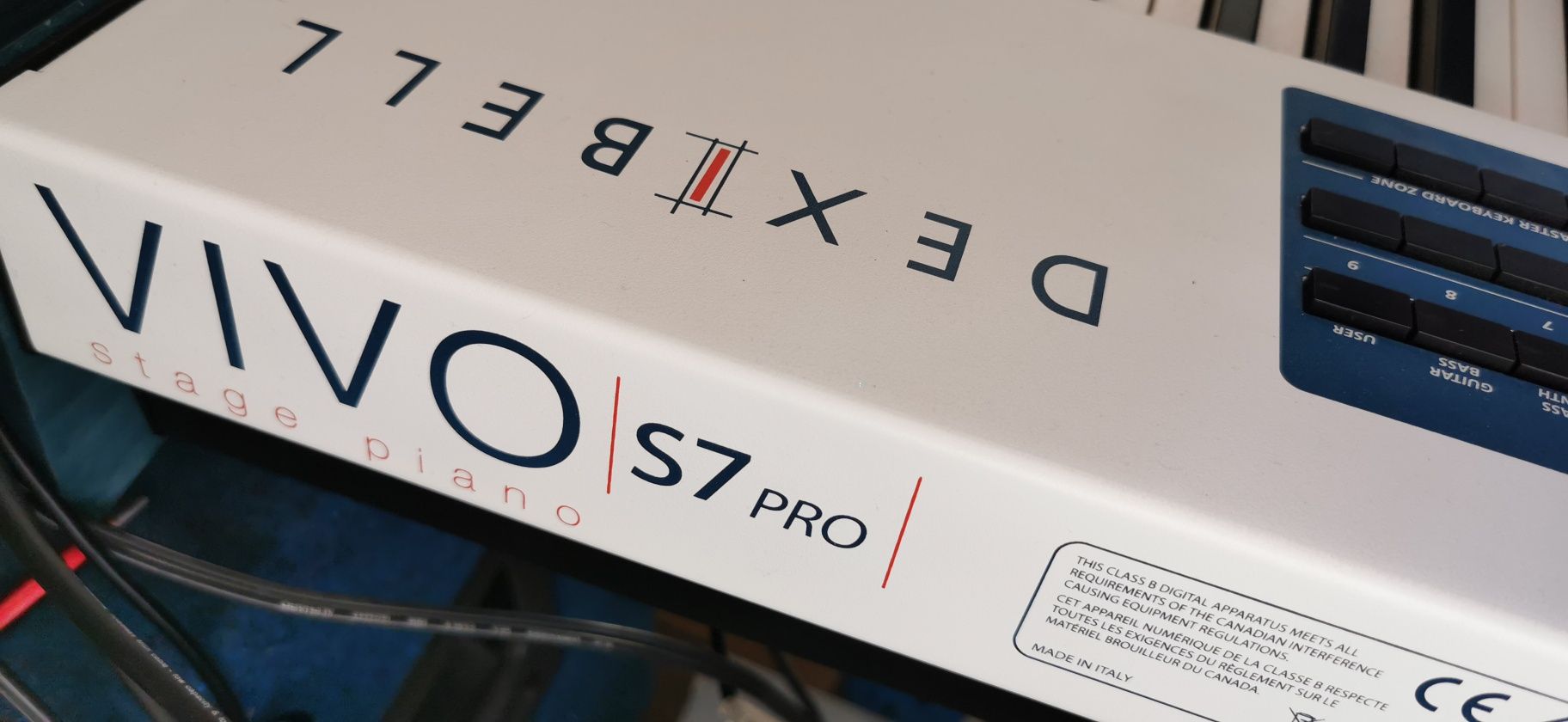 Dexibell VIVO S7pro stage piano