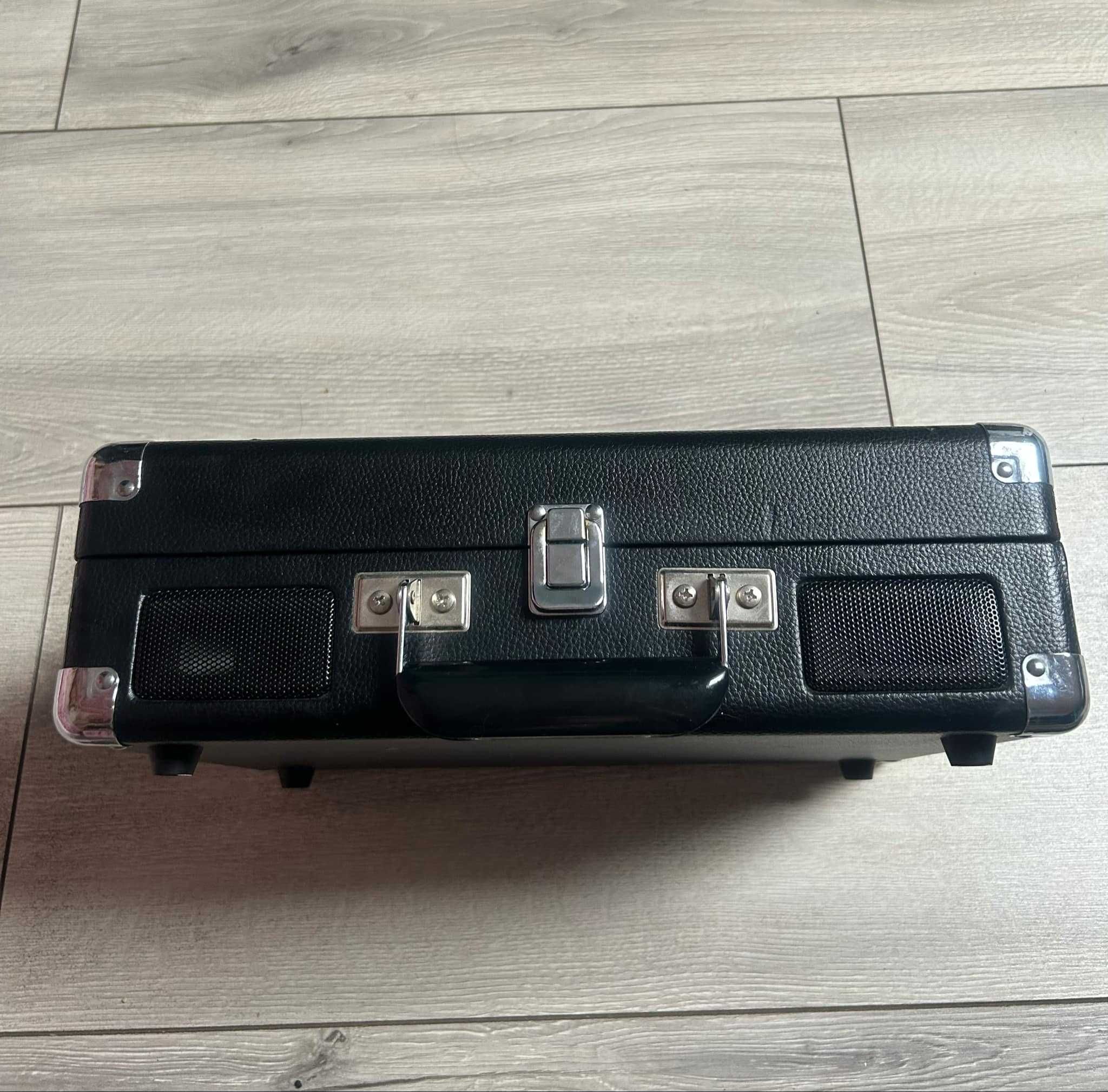 Gramofon na płyty vinylowe czarny w walizce przenośny nowy crosley