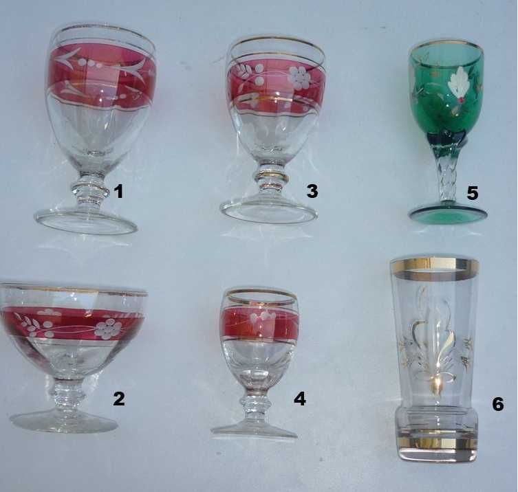 Copos em cristal, decorados, antigos e chávena (lote)