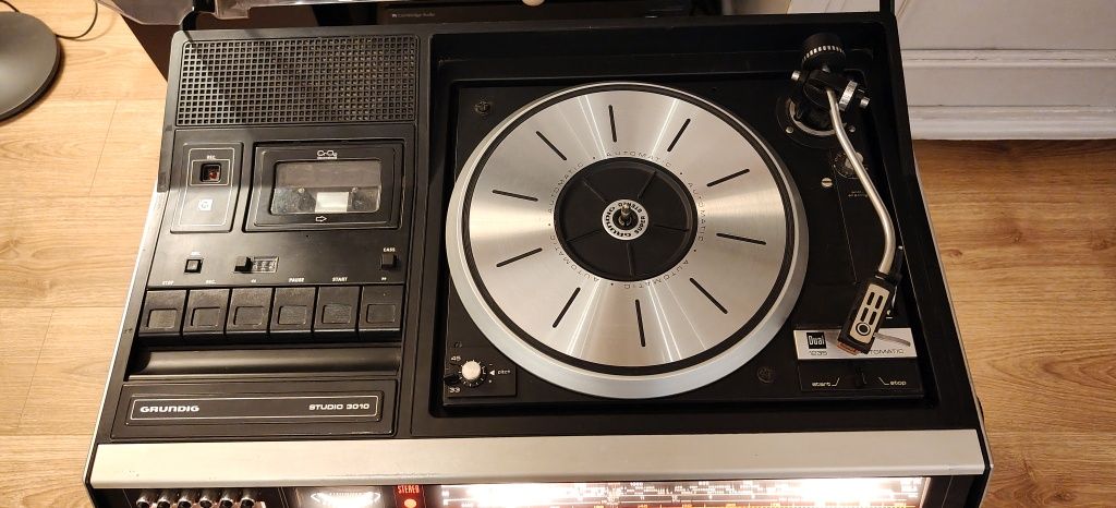 Amplituner gramofon GRUNDIG STUDIO 3010b.Pi serwisie