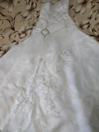Свадебное платье. Весільна сукня