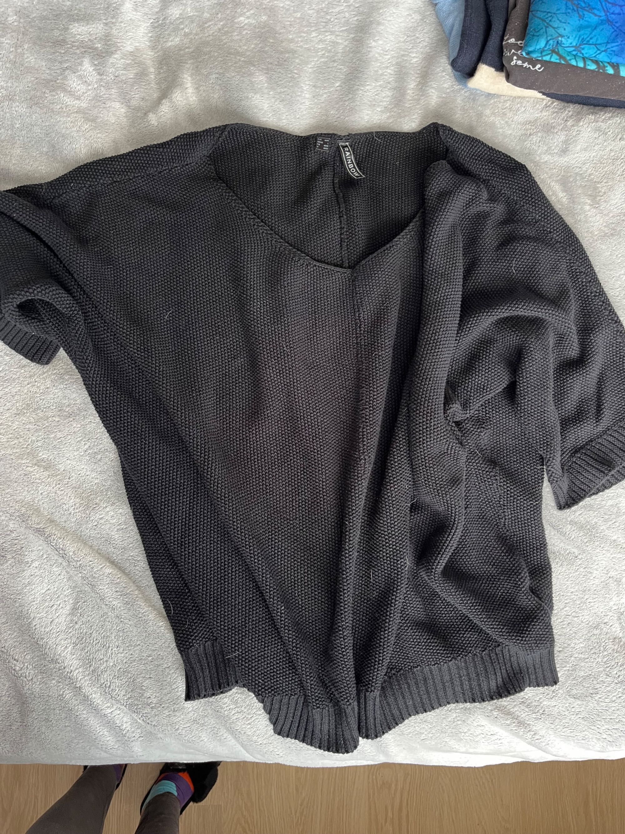 Sweter czarny typu oversize
