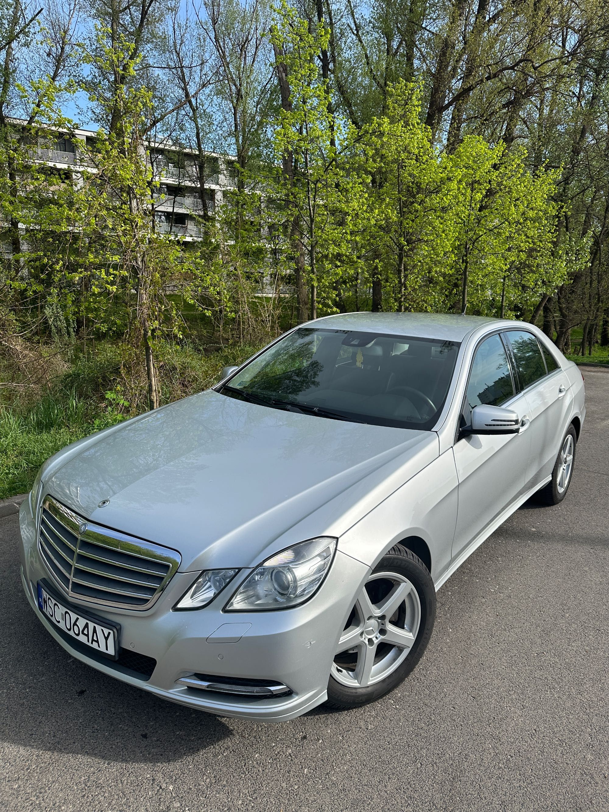 Mercedes w212 e200 w bardzo dobrym stanie, Polecam