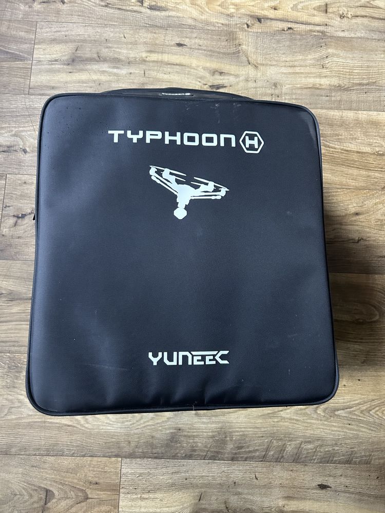 Dron Yuneec typhoon H520