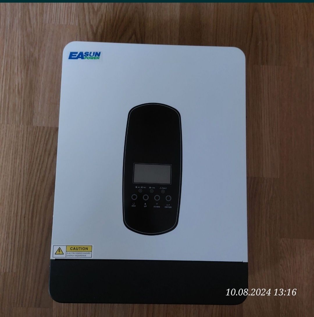 Інвертор гібридний Easun 3200 (3 квт)