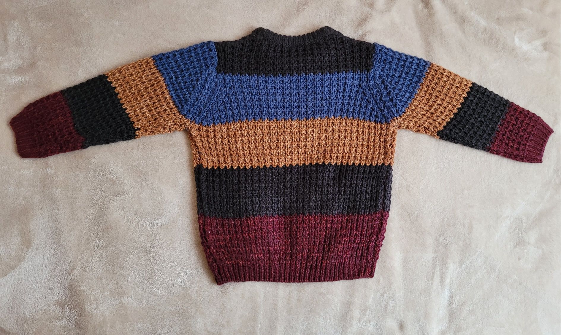 104 chłopięcy swetr sweterek w paski