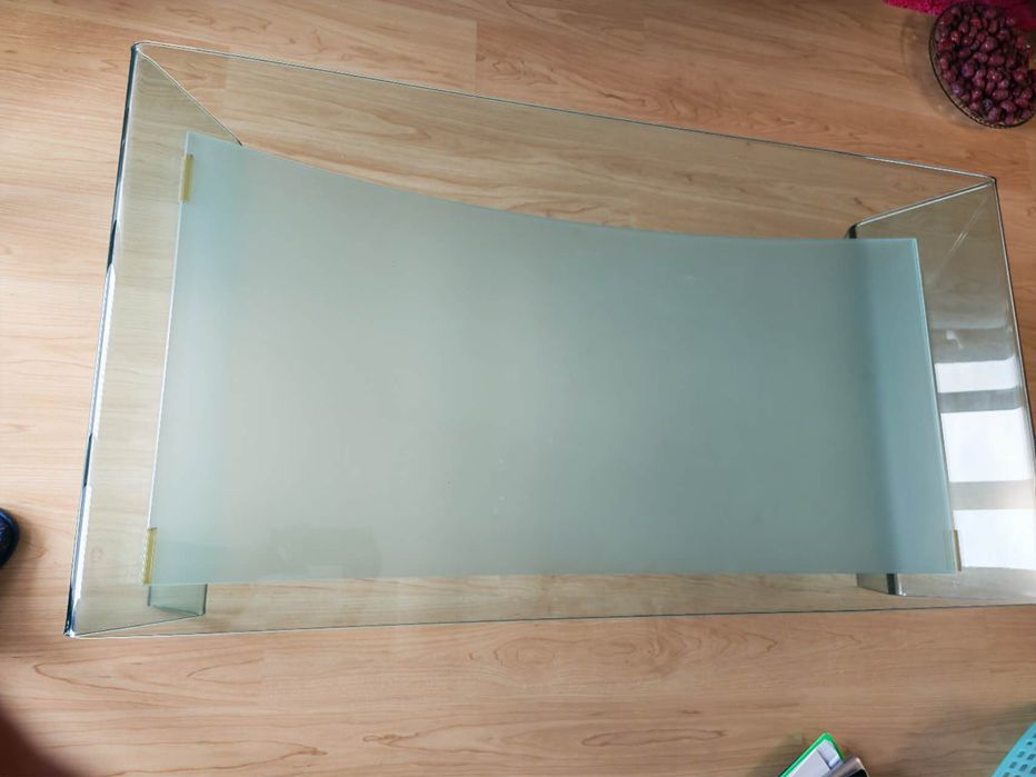 Mesa de vidro para sala de estar